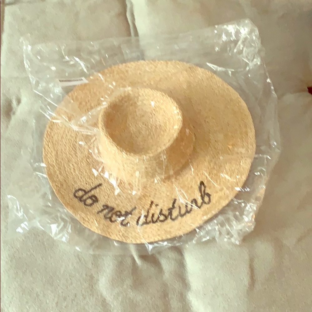 NWT Straw Hat in packaging